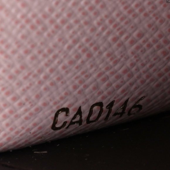 🎉LOUIS VUITTON Monogram Rose Ballerine Emilie Wallet! Comes with dust bag!💓 - Picture 7 of 12